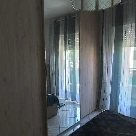 홈스테이 Casa Di Max - Private In With Shared Bathroom Free Parking 볼차노