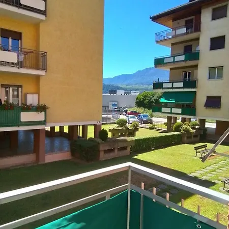 Casa Di Max - Private In With Shared Bathroom Free Parking Δωμάτια σε οικογενειακή κατοικία *